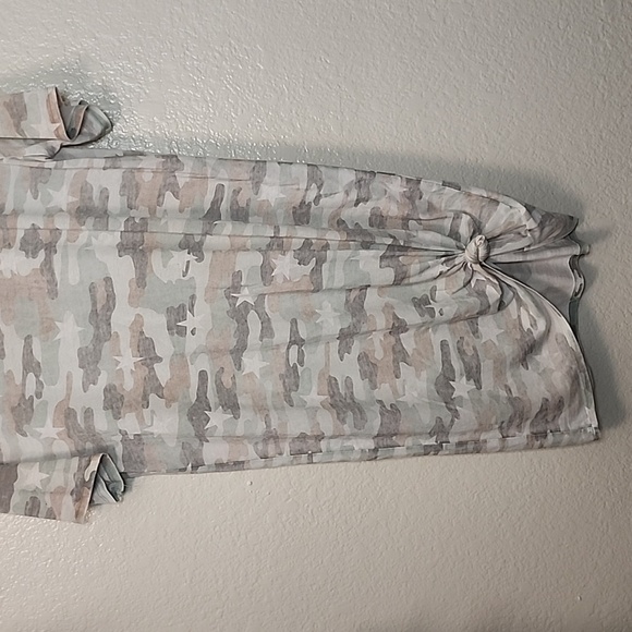 Lucky Brand Camouflage & Stars T-shirt Dress - Picture 5 of 12